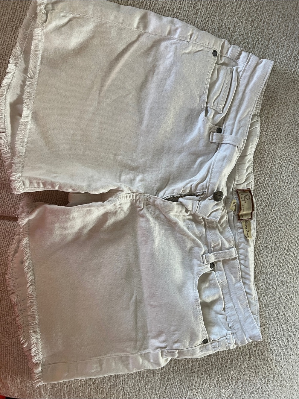Paige Women’s White Frayed Hem Denim Shorts size 28